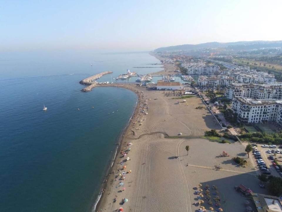 Personal Y Coqueto En Primerisima Linea De Playa, En La Costa Del Sol. Puerto De La Duquesa Castillo de Sabinillas Zewnętrze zdjęcie